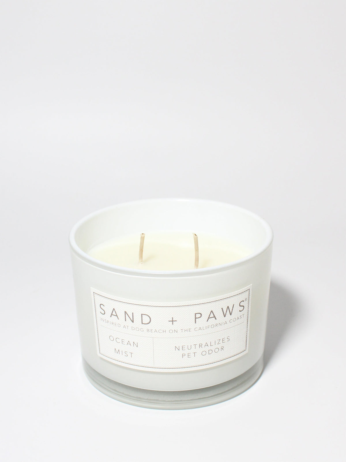 Luxurious Sand + Paws Ocean Mist 12 oz scented candle