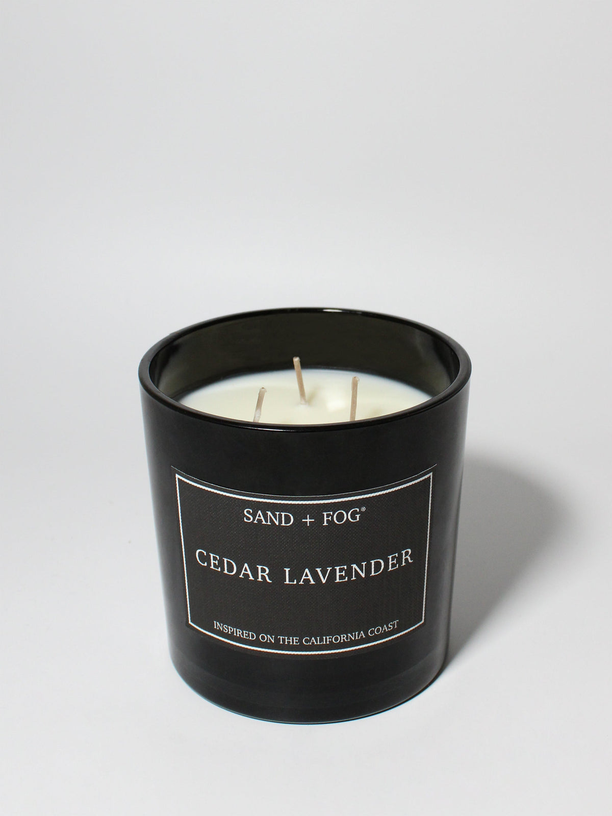 Luxurious Cedar Lavender 21 oz scented candle
