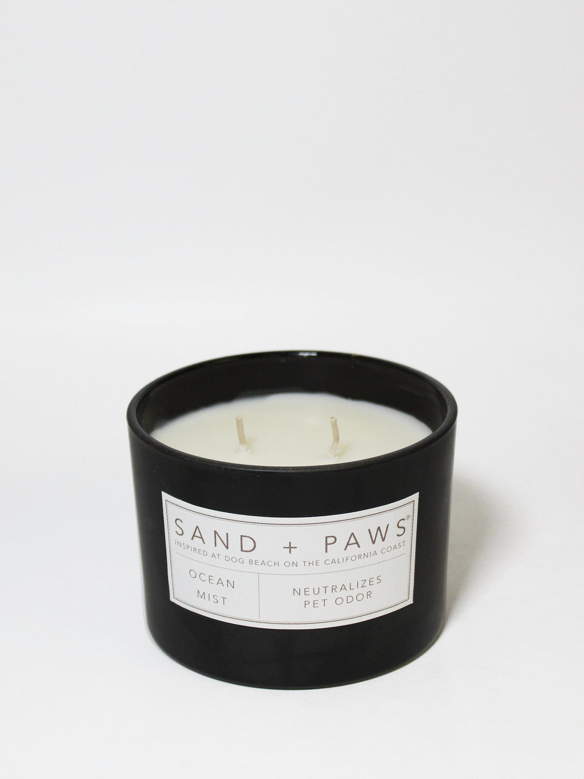 Luxurious Sand + Paws Ocean Mist 12 oz scented candle