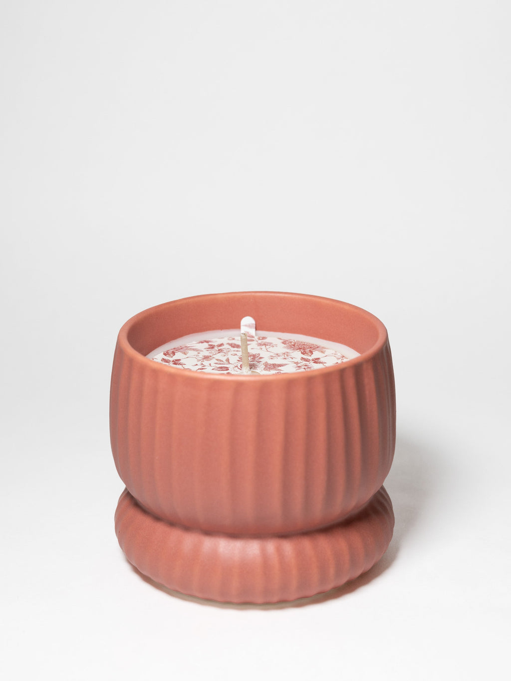 Luxurious Amber & Fig 10 oz scented candle