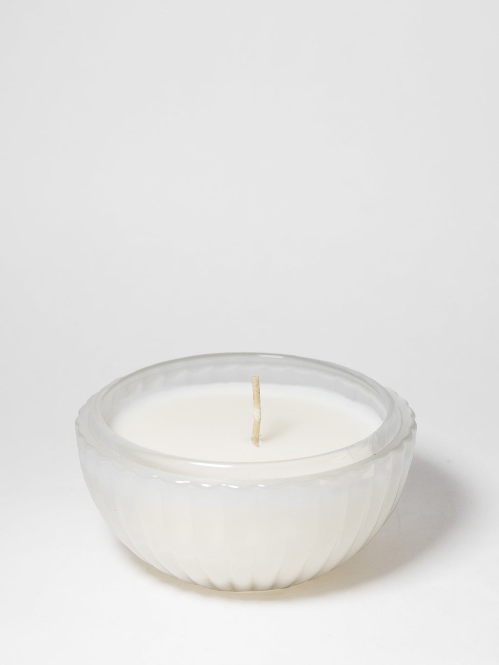 Luxurious Winter White 6 oz scented candle