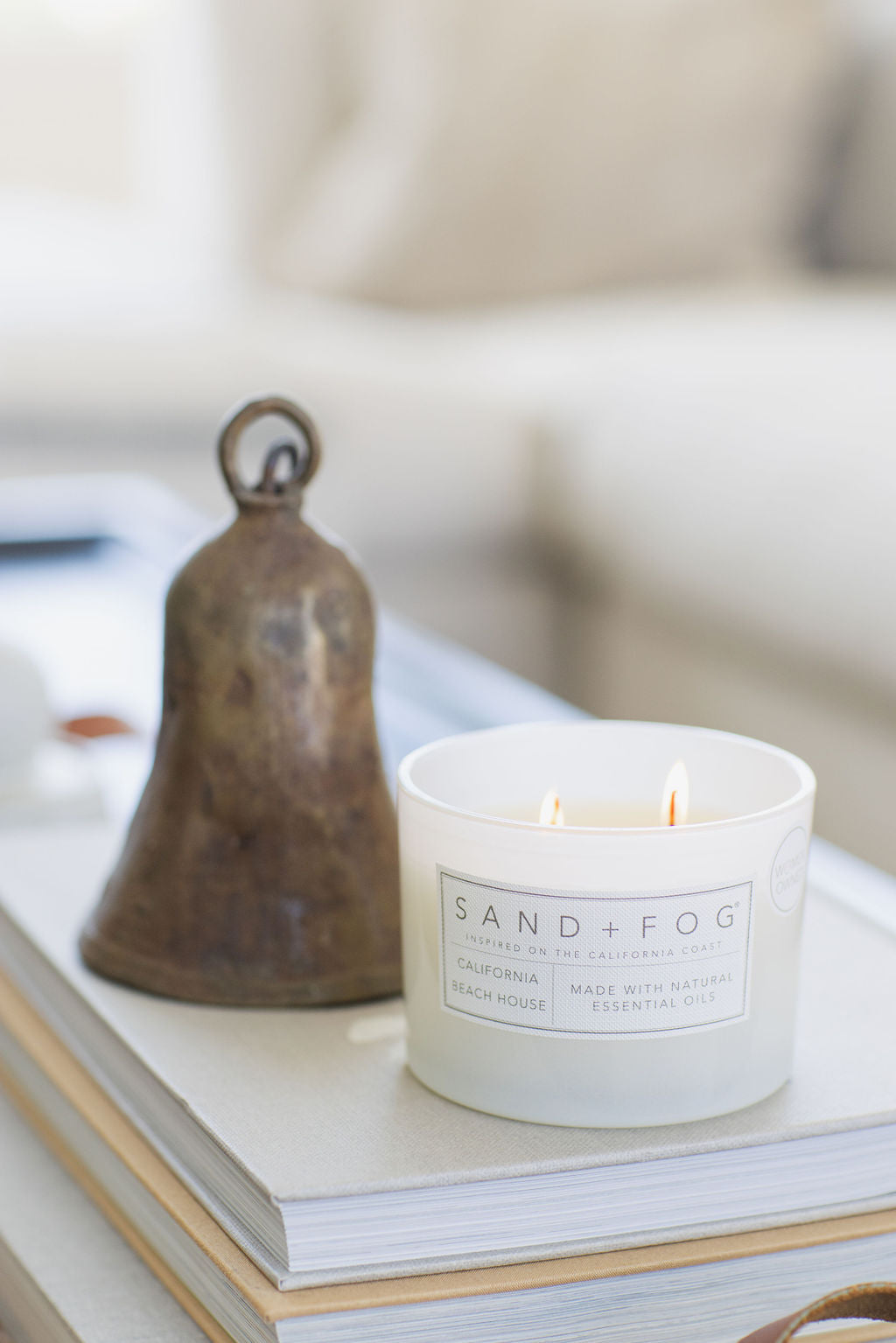 Luxurious California Beach House 12 oz scented candle