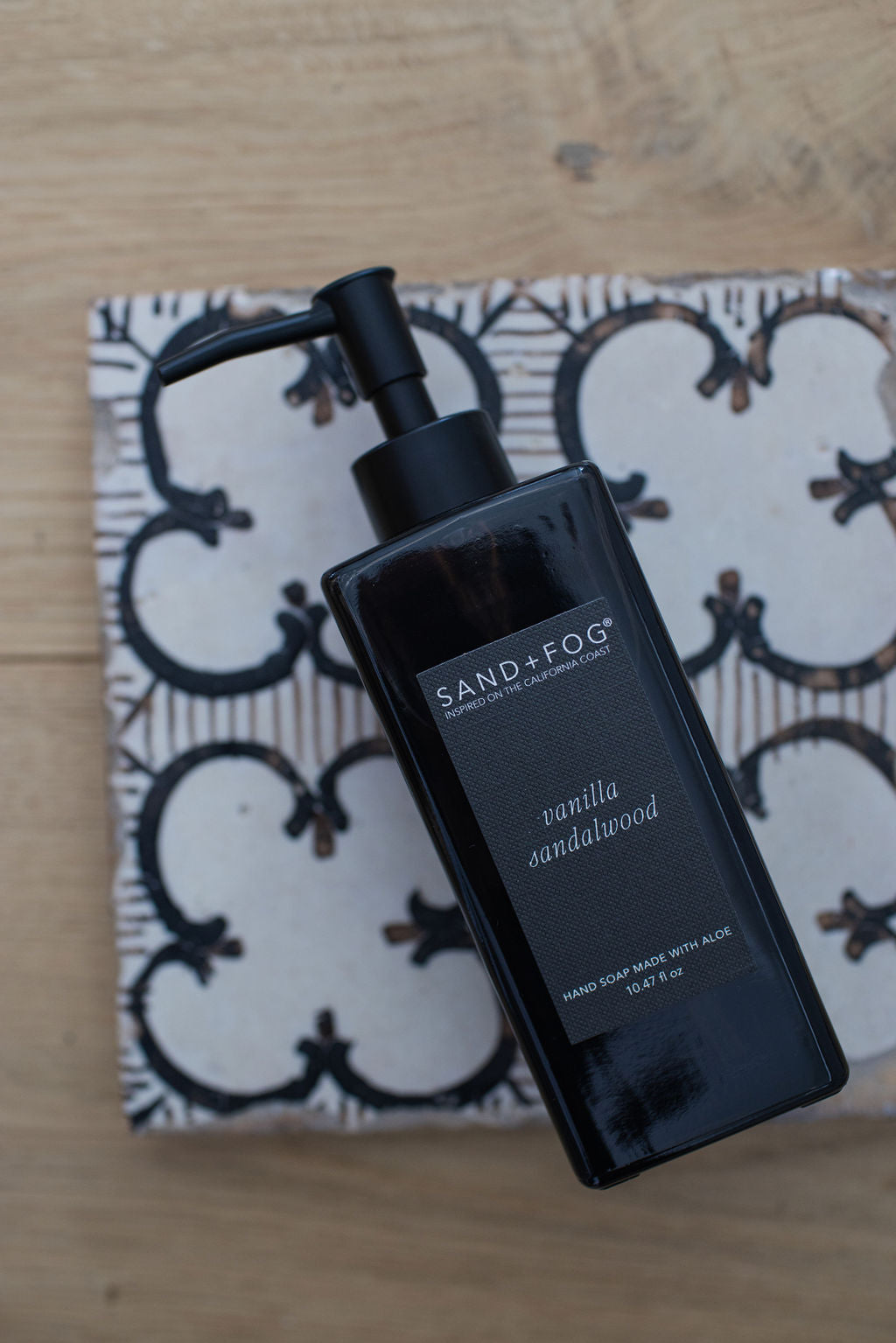 Refreshing Vanilla Sandalwood 10.47 oz Liquid Hand Soap