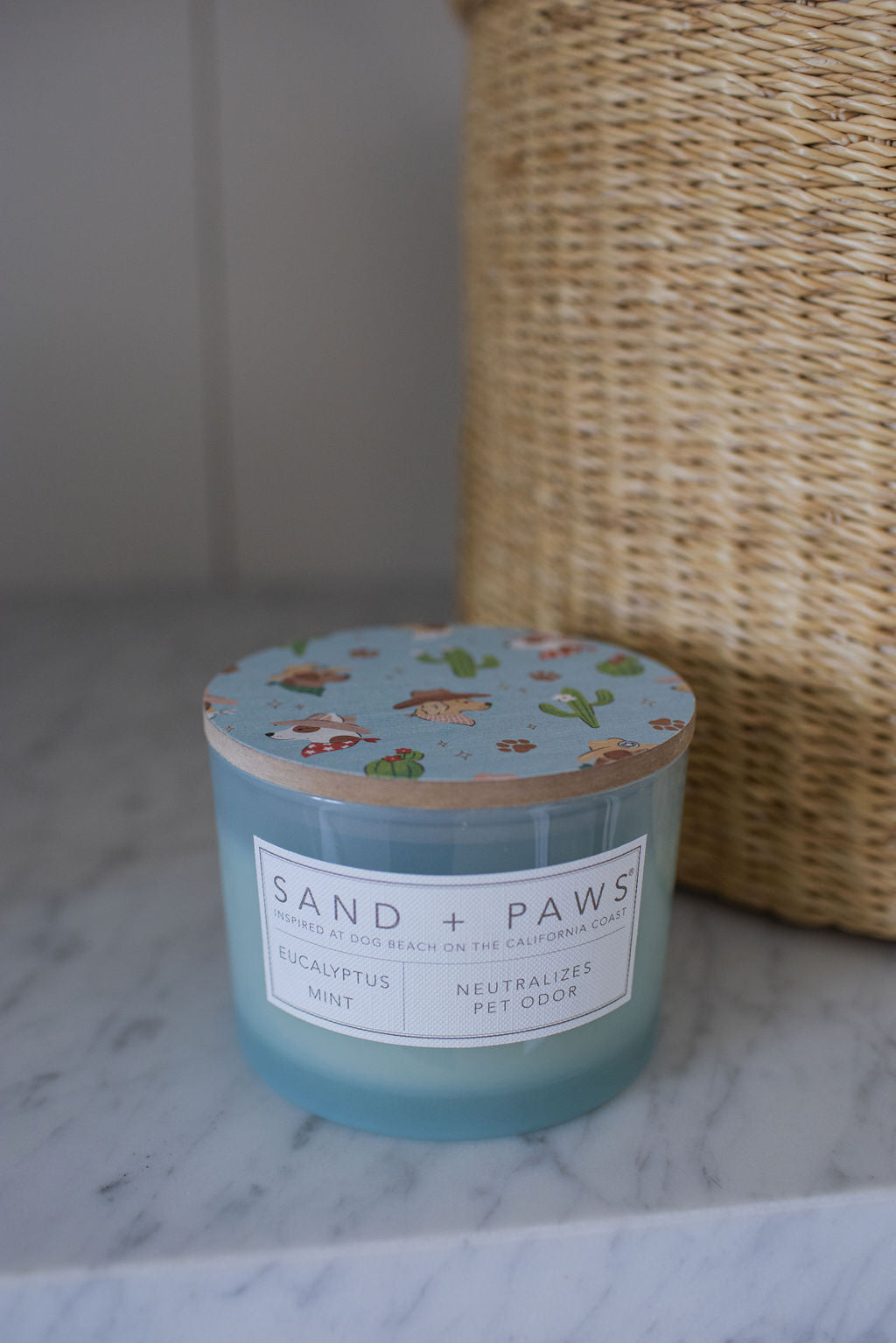 Luxurious Sand + Paws Eucalyptus Mint 12 oz scented candle