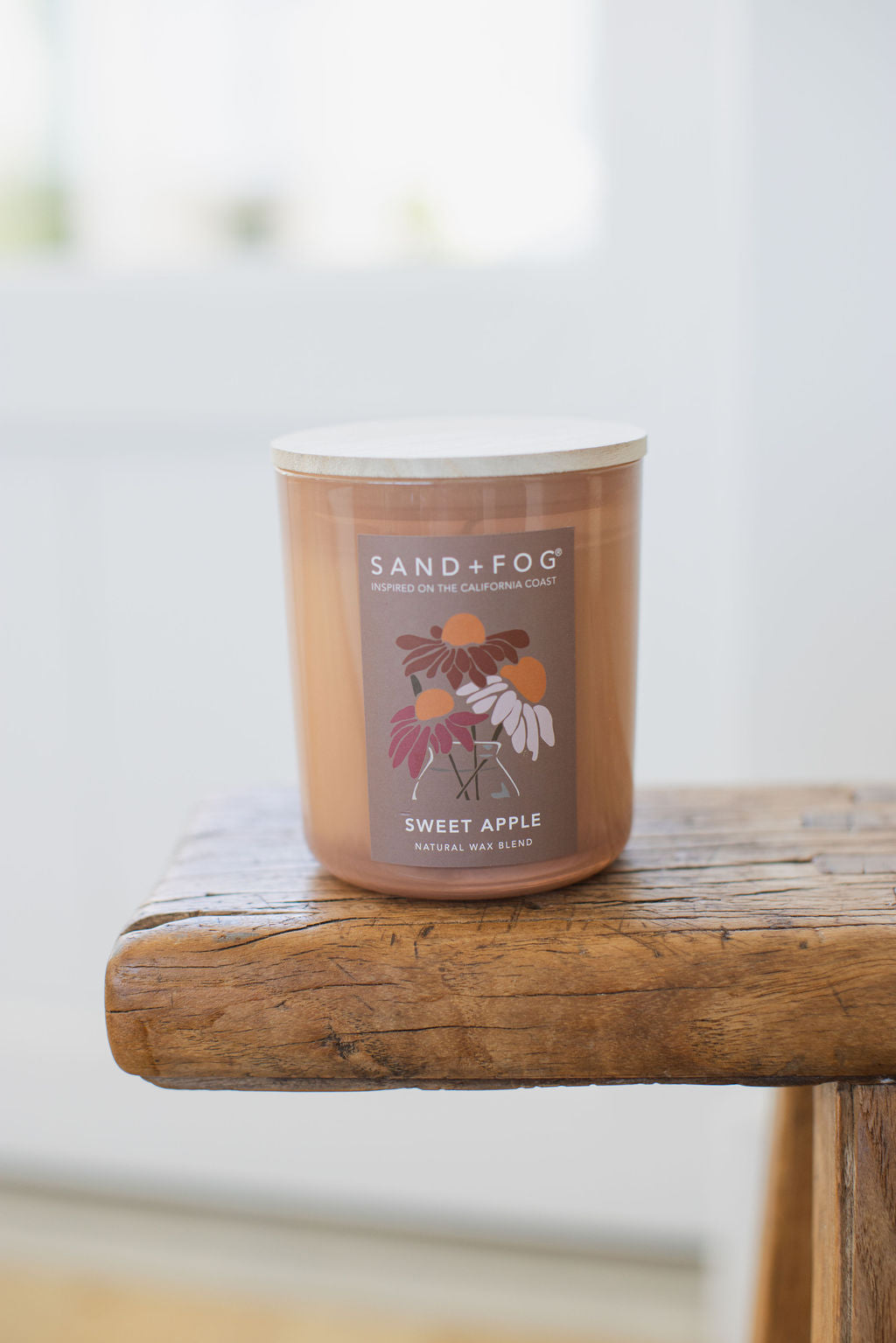 Luxurious Sweet Apple 10 oz scented candle