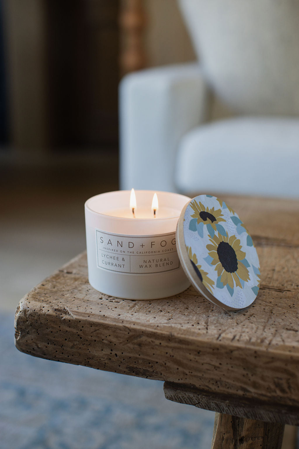 Luxurious Lychee & Currant 12 oz scented candle