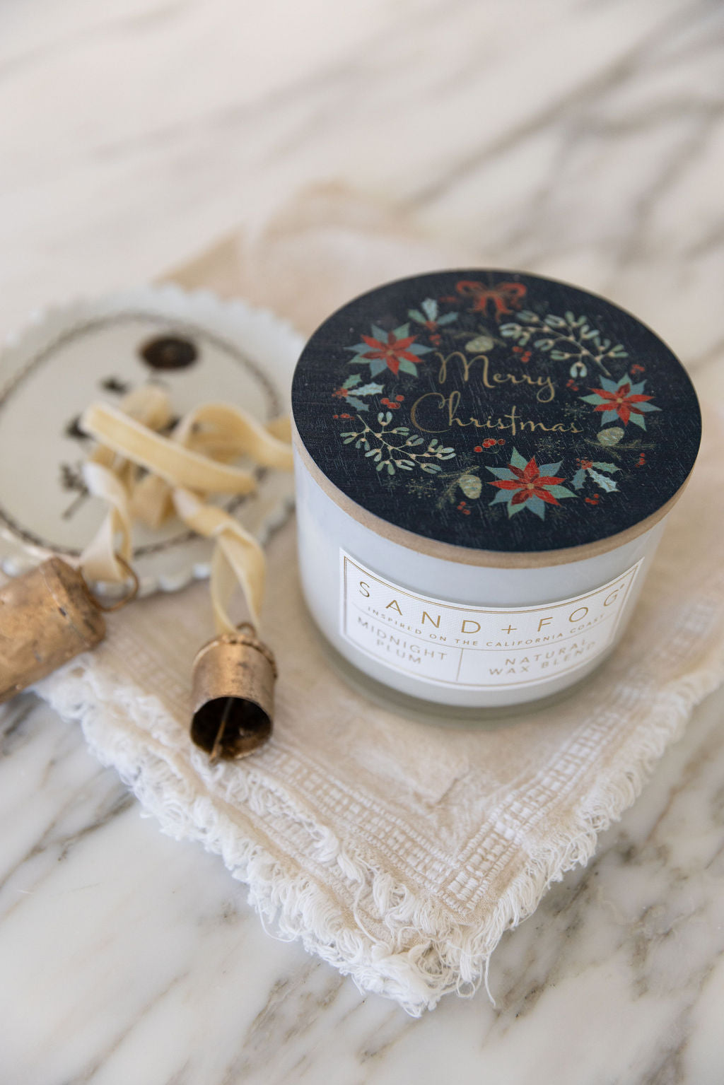 Luxurious Midnight Plum 12 oz scented candle