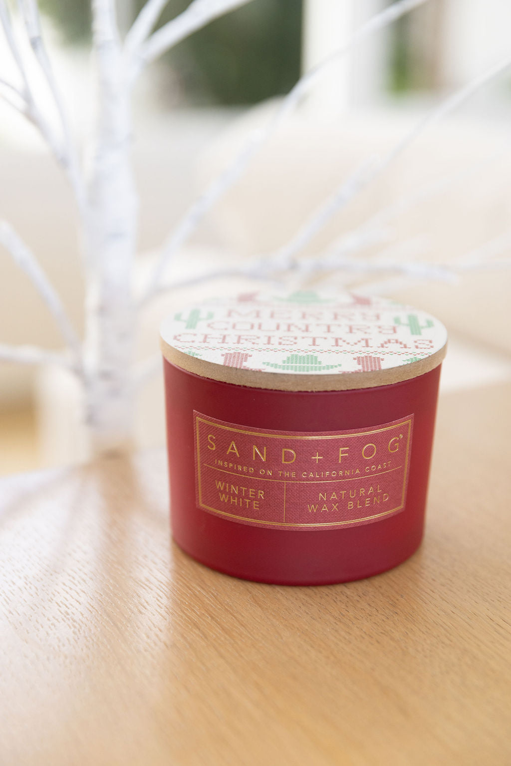 Luxurious Winter White 12 oz scented candle