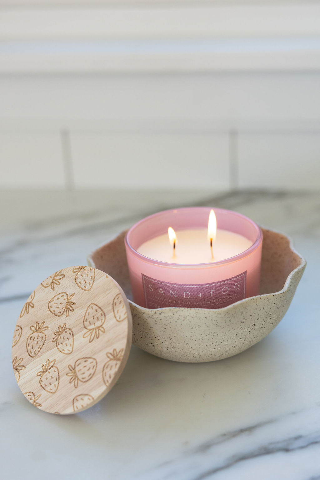 Luxurious Strawberry Spritz 12 oz scented candle