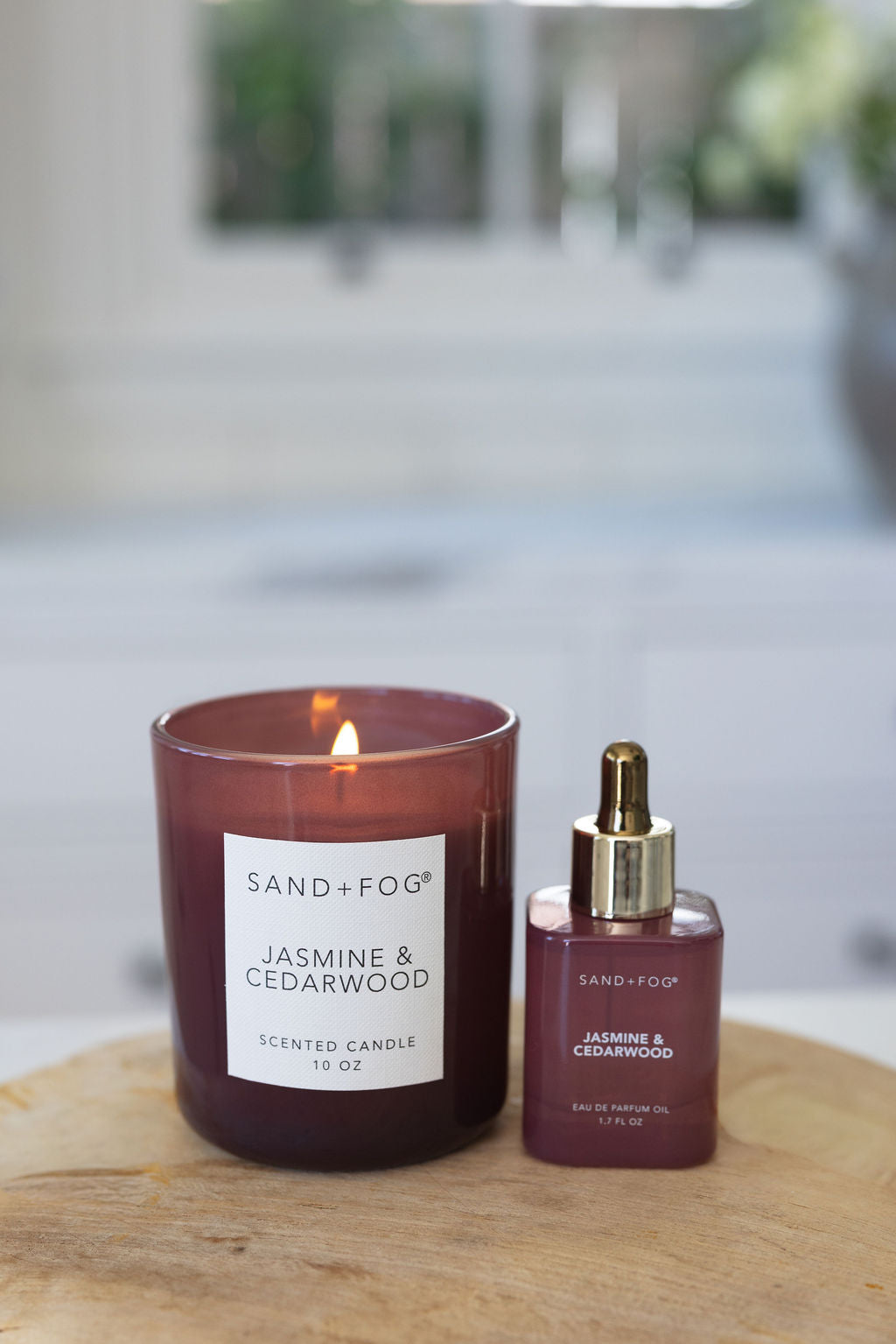 Luxurious Jasmine & Cedarwood 10 oz scented candle