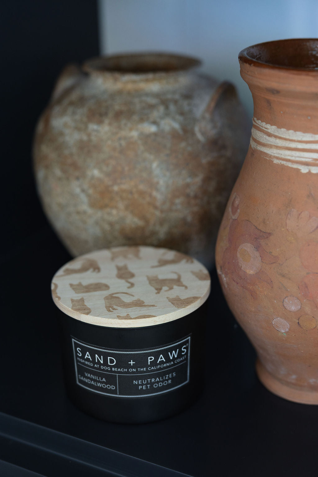 Luxurious Sand + Paws Vanilla Sandalwood 12 oz scented candle