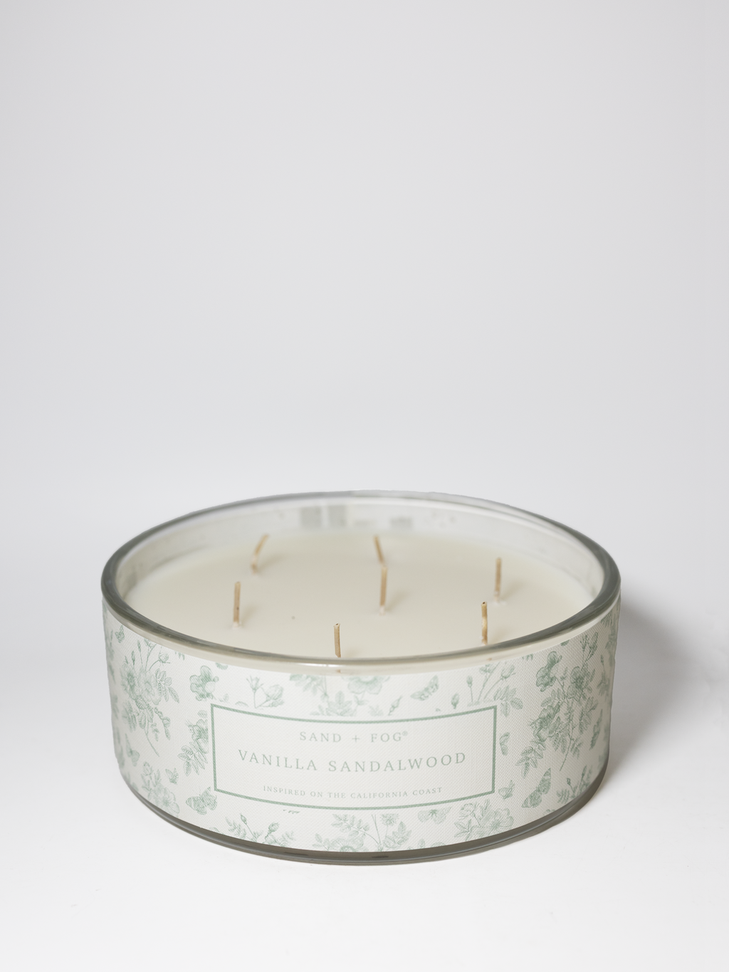 Luxurious Vanilla Sandalwood 34 oz scented candle