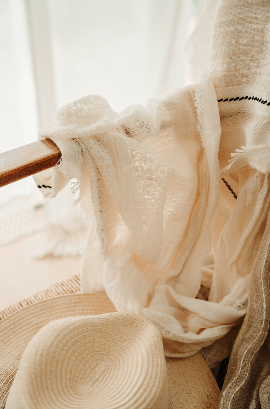 Freshening Cashmere & Linen 11.5 oz Fabric Spray