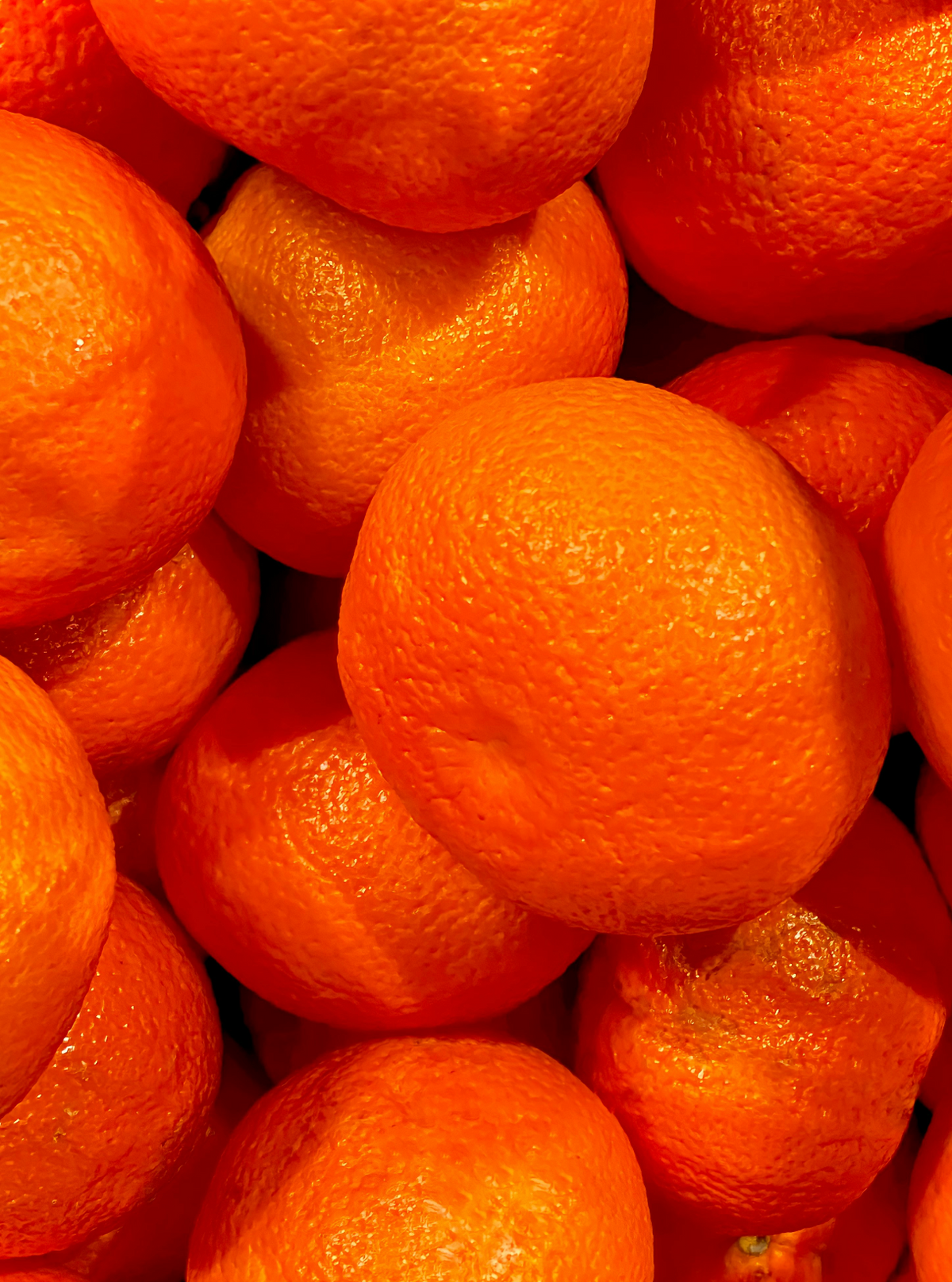 Luxurious Mango & Sweet Tangerine 10 oz scented candle