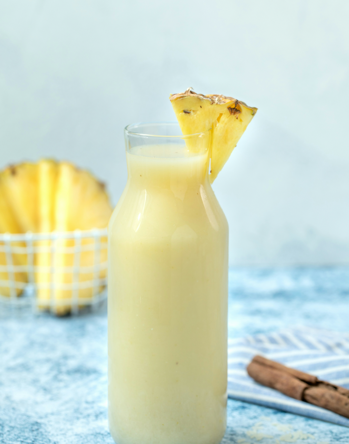 Luxurious Pineapple Vanilla 12 oz scented candle